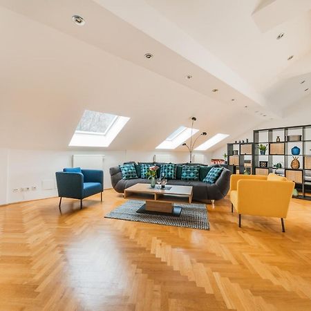 Penthouse Apartment - Sauna - Terrasse - Kamin - Ac Bécs Kültér fotó