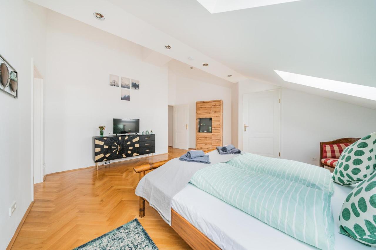 Penthouse Apartment - Sauna - Terrasse - Kamin - Ac Bécs Kültér fotó